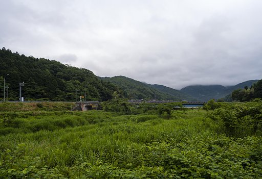 梅雨空