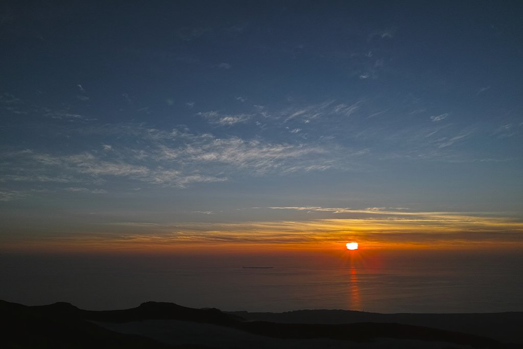 鳥海登山道からの飛島