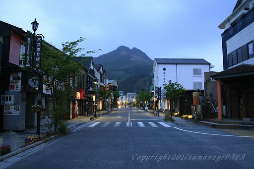 湯布院駅前