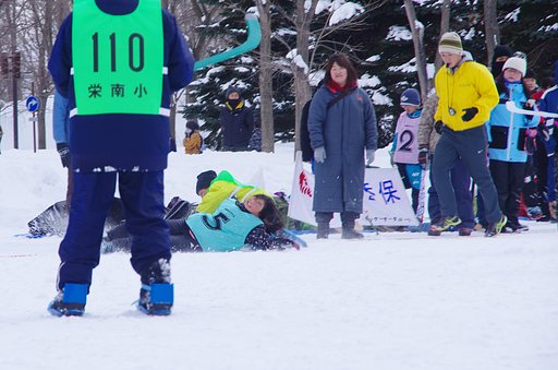 勢い余って