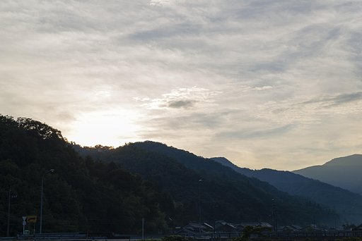 梅雨空