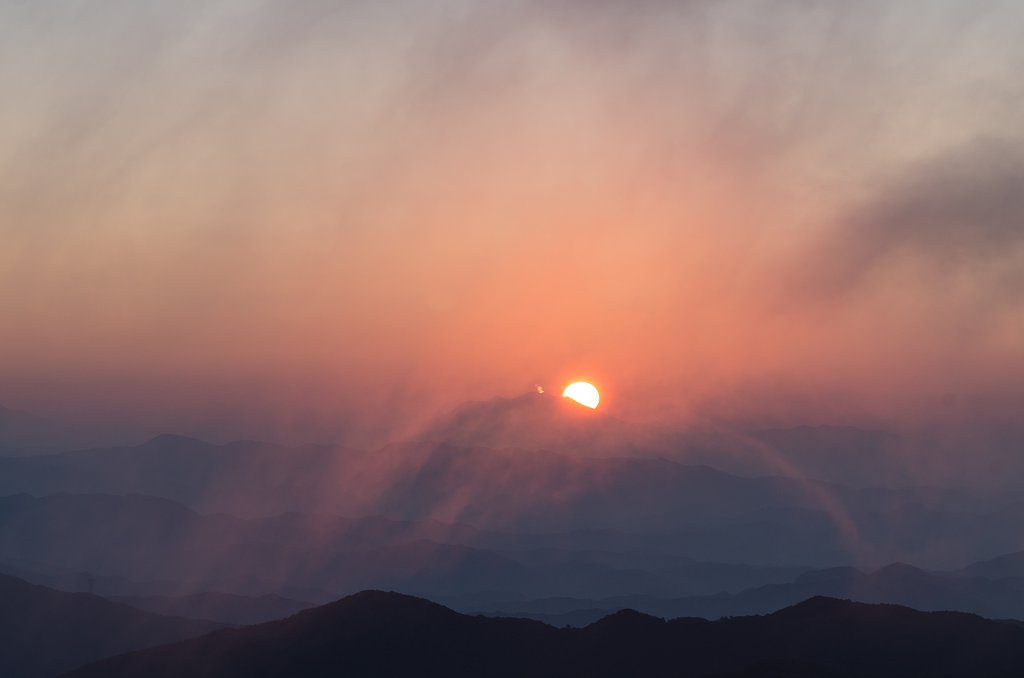 御岳山焼ける