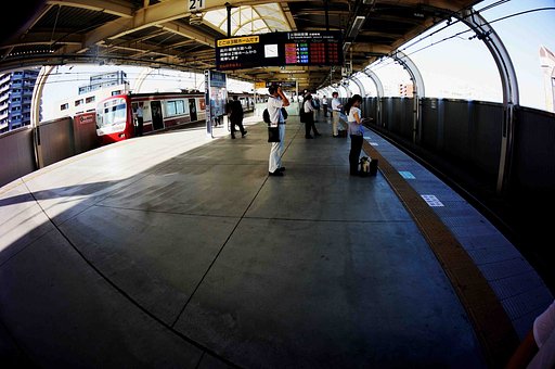 三階ホーム