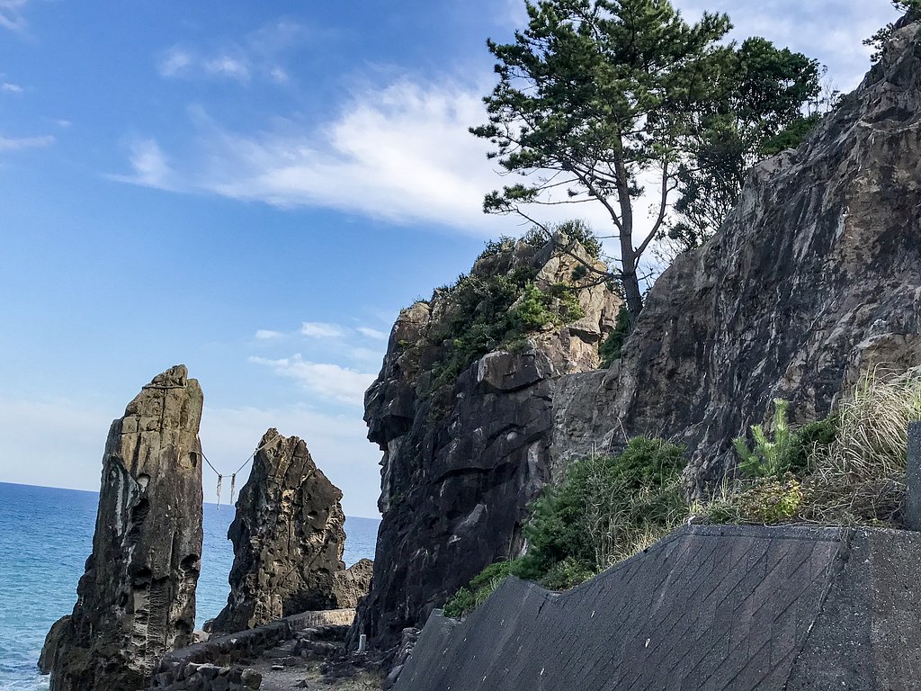 夫婦岩