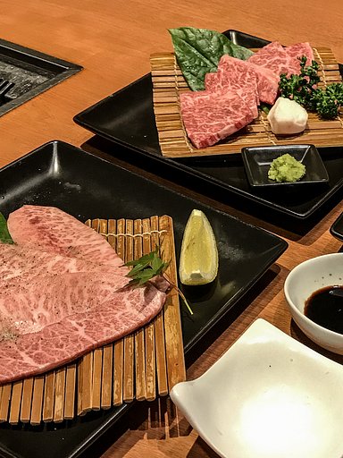 部位の【横顔】