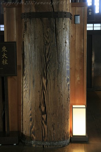 姫路城　通し柱