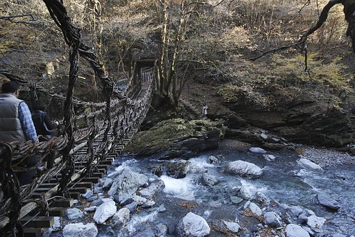 かずら橋-2