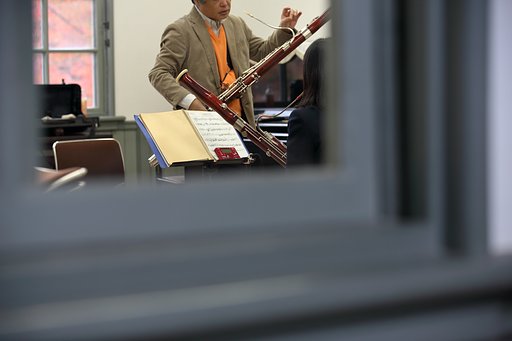 羽ばたきの窓辺