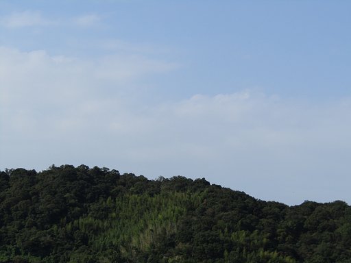 秋の山＆秋の青空　面白いです、、
