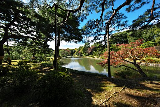 六義園