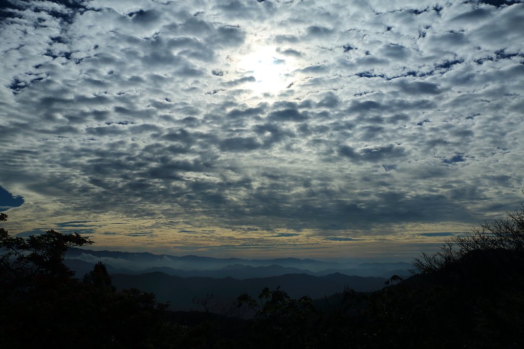 雲と山と太陽と・・