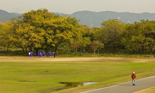 秋の河川敷グランド