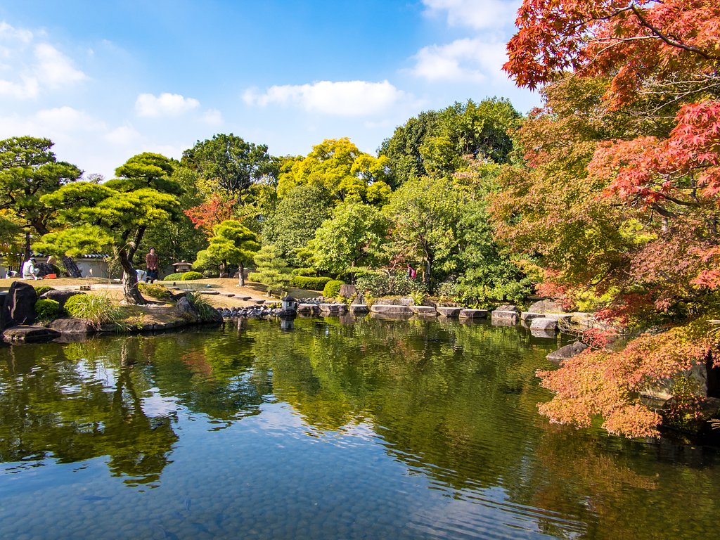 【色】庭園