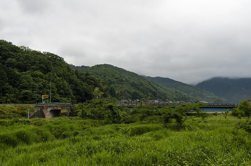 梅雨空
