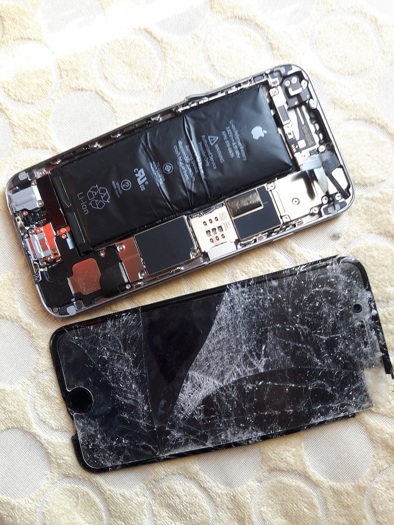 ぶっ壊れiphone6