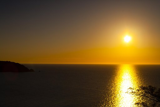夕焼けに