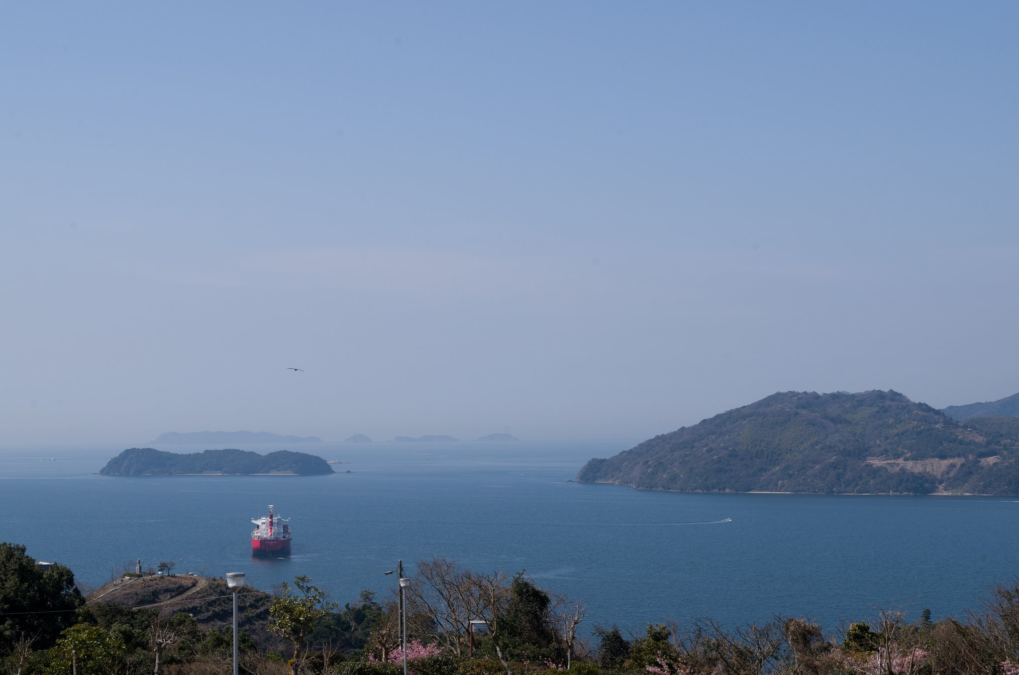 島の沖
