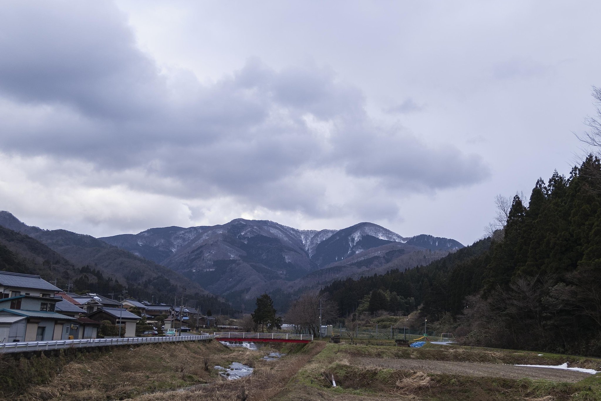霙が。