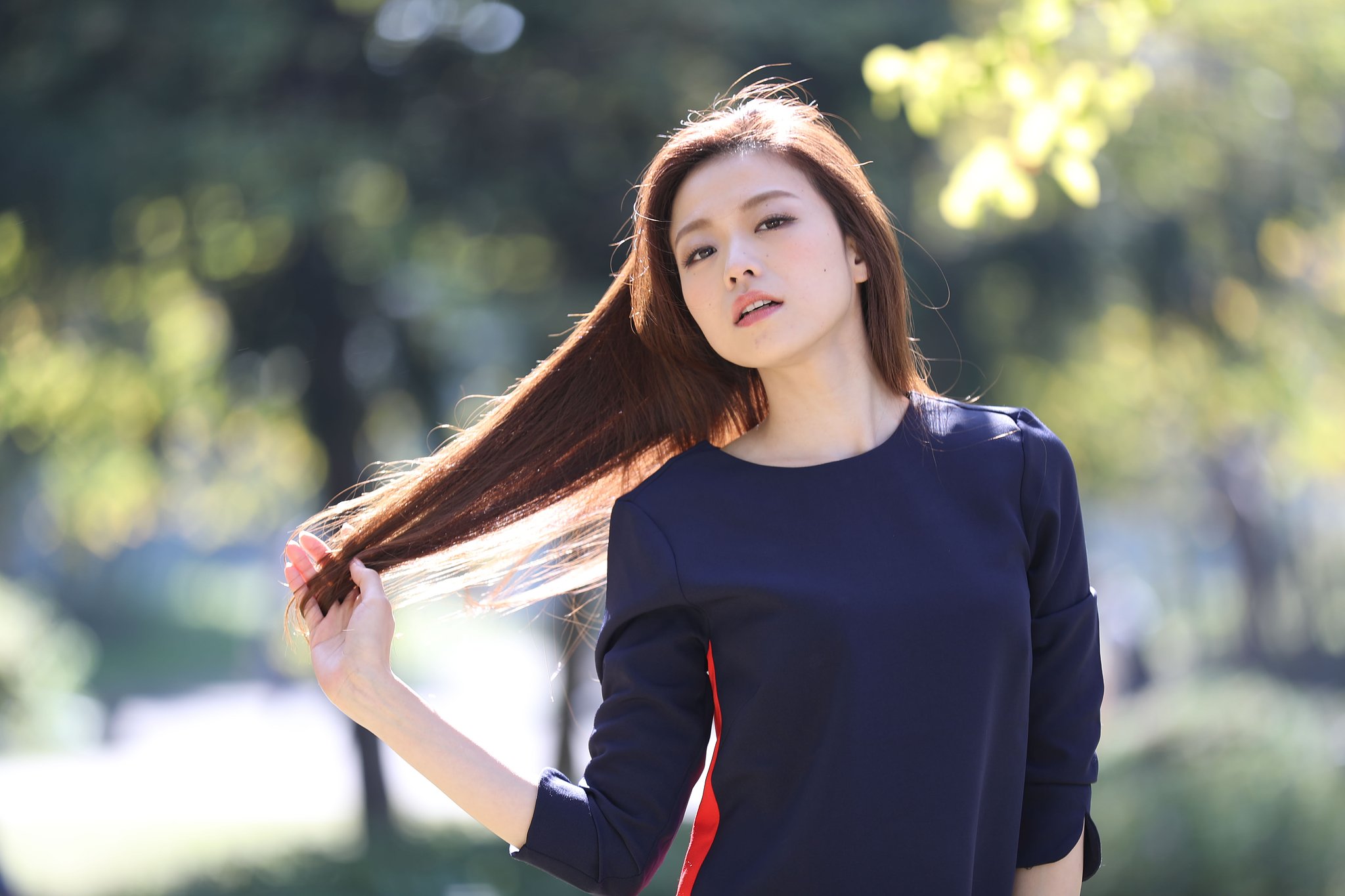 挑発系美女--２