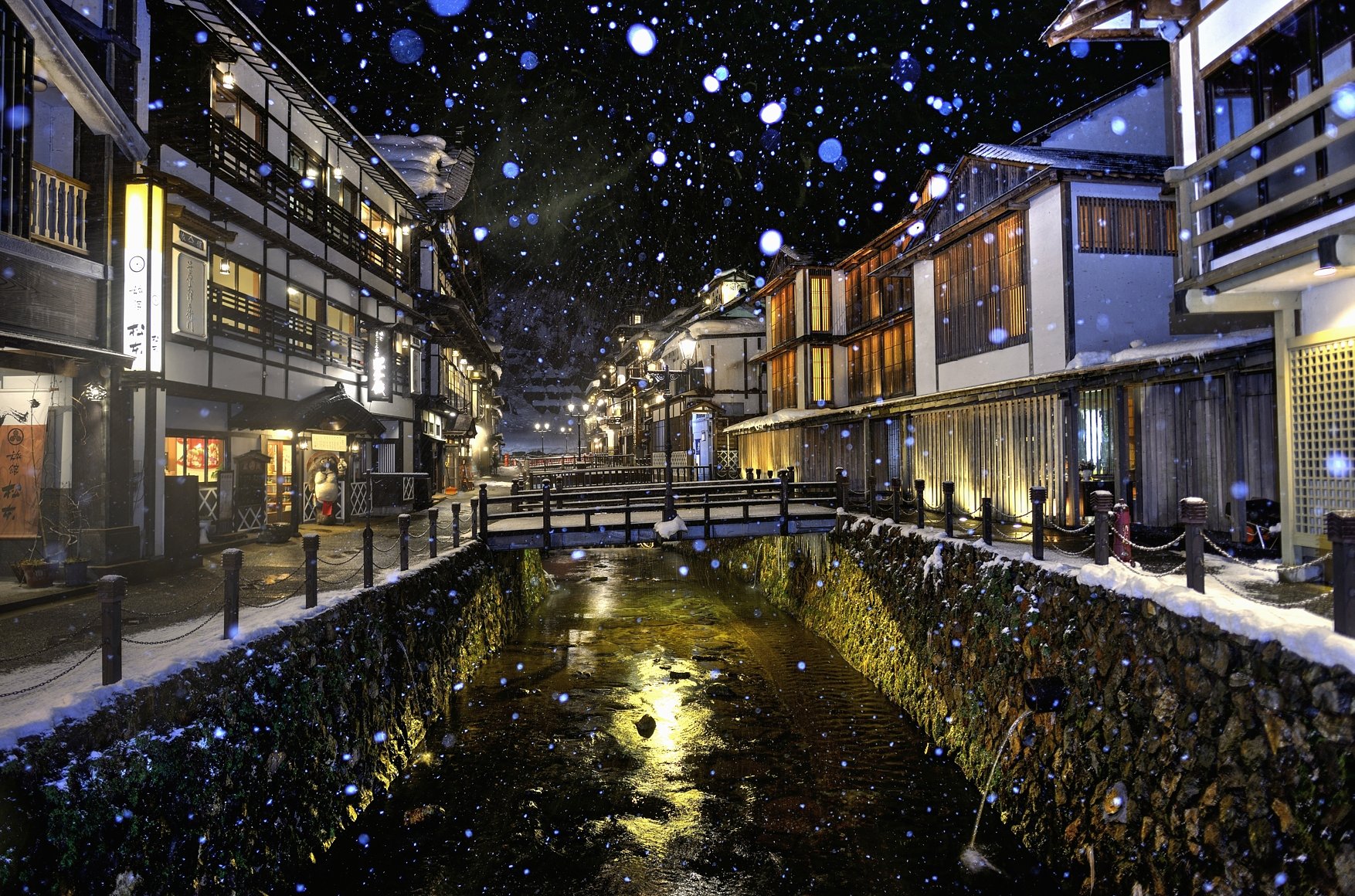 銀山温泉