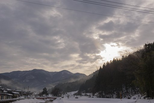 雲の破れからの陽ざし！