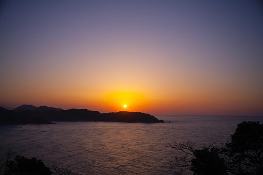 日本海の夕焼け-２。