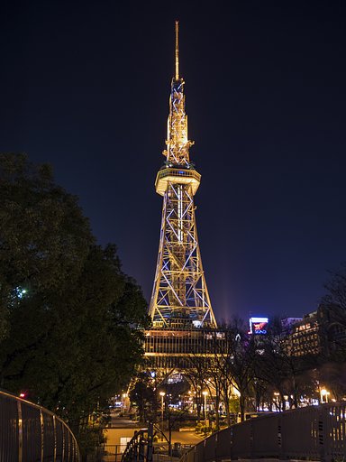 【形】塔