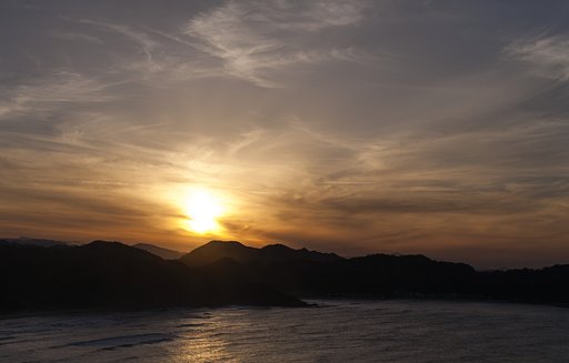雲の多い夕焼けが！