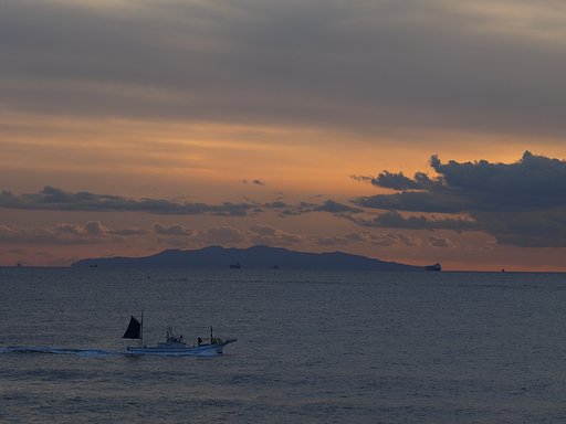 不穏な夕暮れ