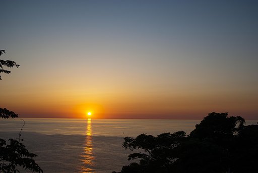 日本海の夕焼け1(K10D)