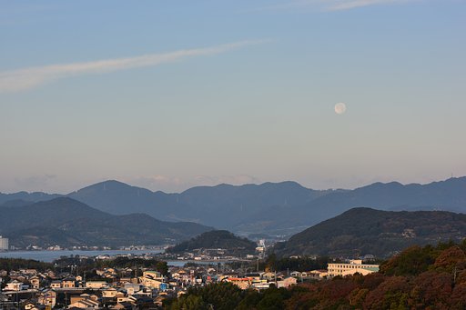 夜明けのスーパームーン
