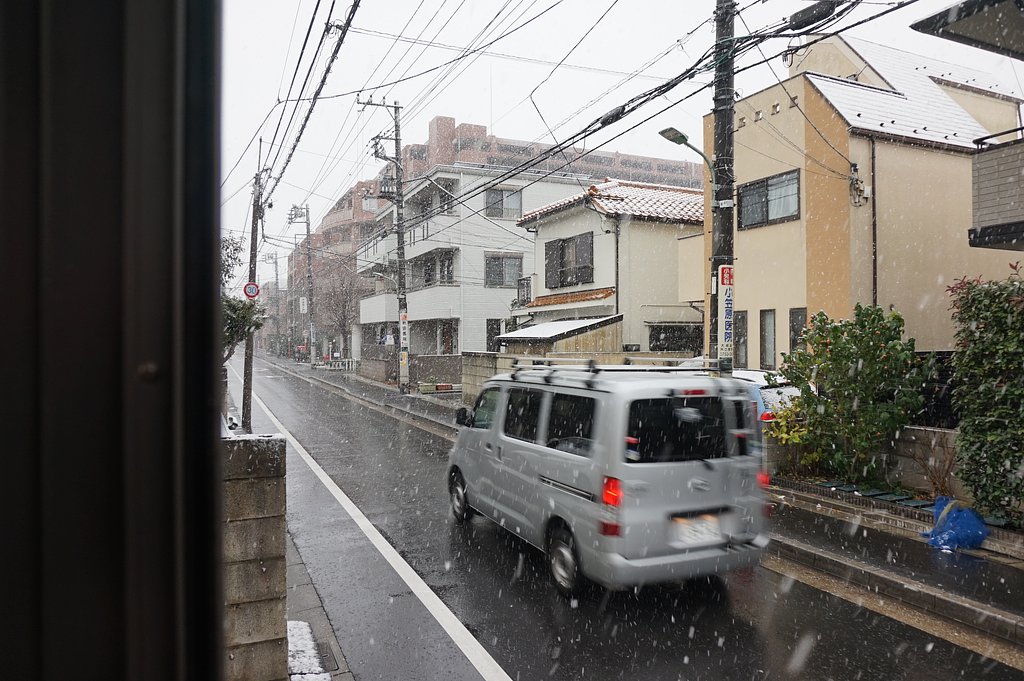あ・・・雪だ