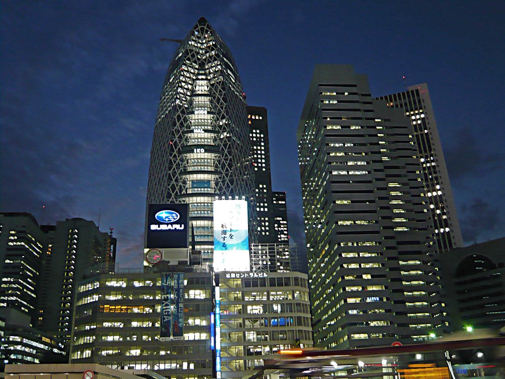 新宿駅前
