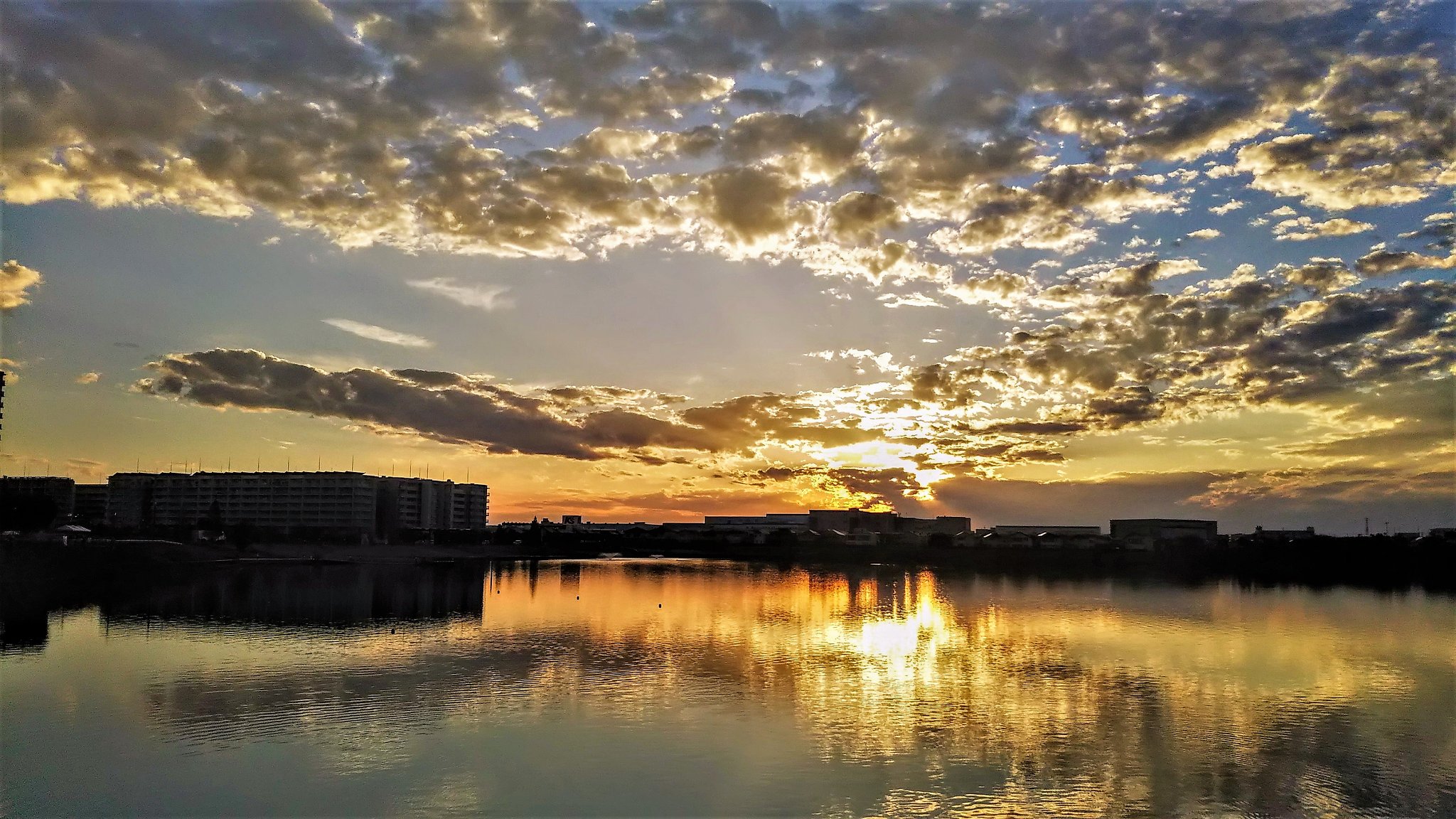 夕焼け小焼けスマホ