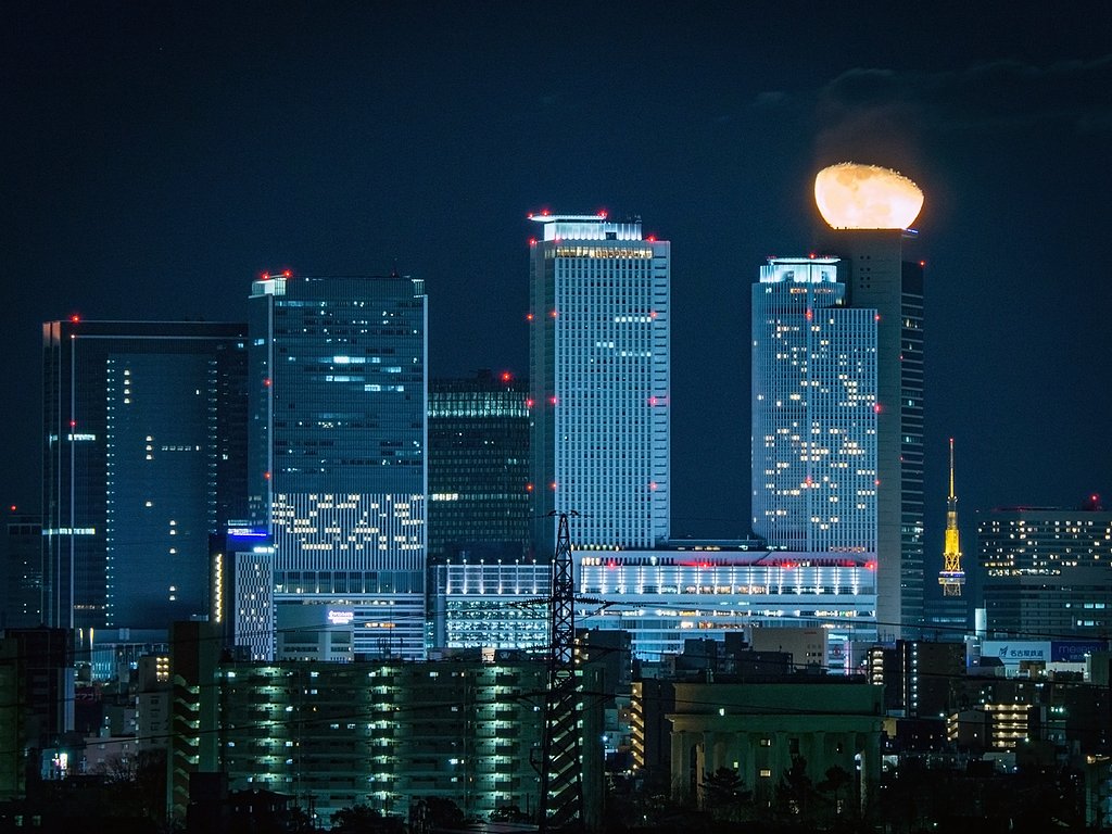 1月6日月出１３分後 