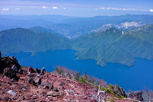 中禅寺湖を一望