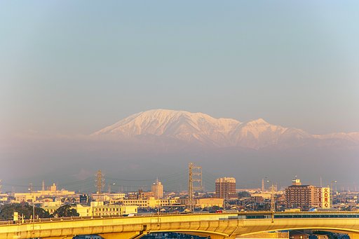 伊吹山と我町