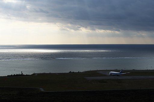 朝の新石垣空港
