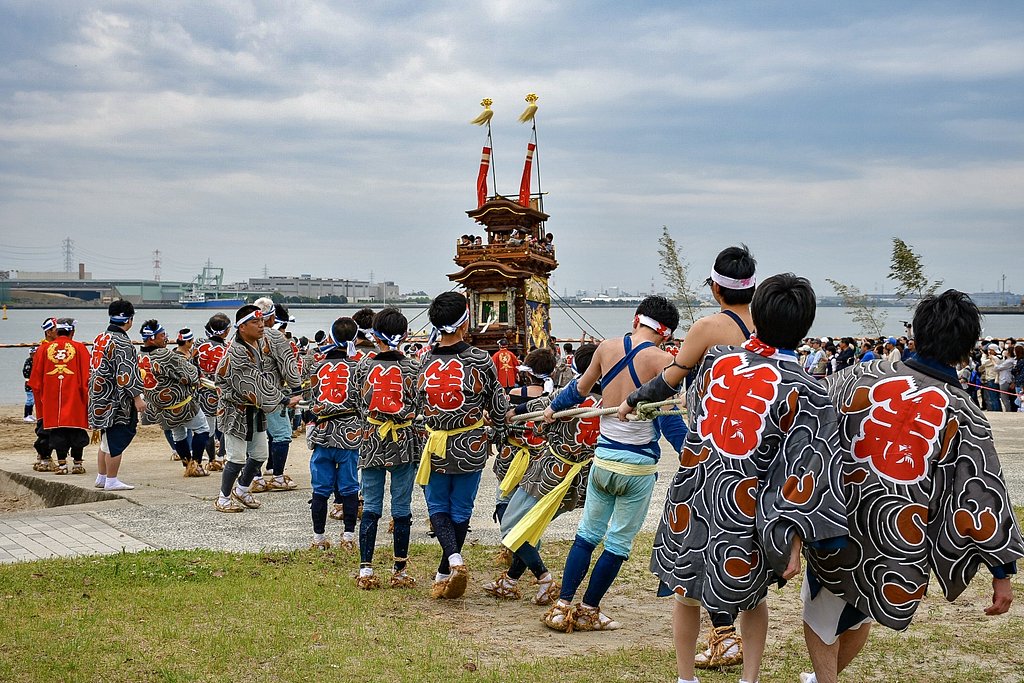 半田亀崎潮干祭り