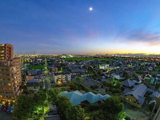 窓から夕景