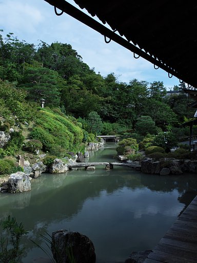 ED17mm F1.2 Pro