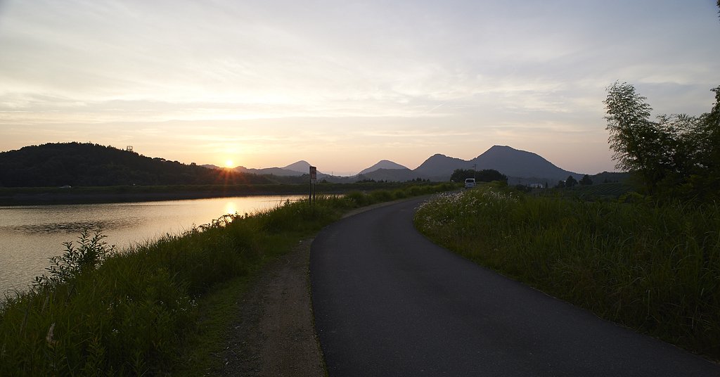 溜池散歩
