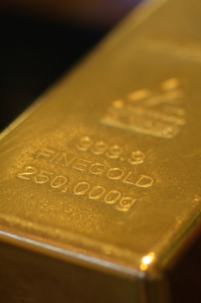 630,000,000円