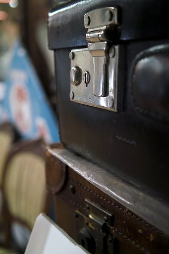 アンティークショップ