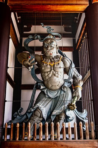 【散歩】仁王様