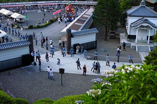 祭りの裏側