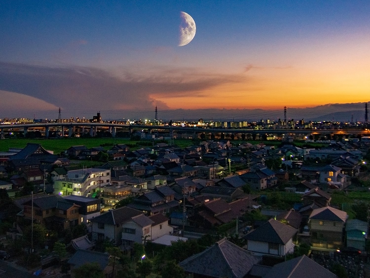 暑い日の夜へ