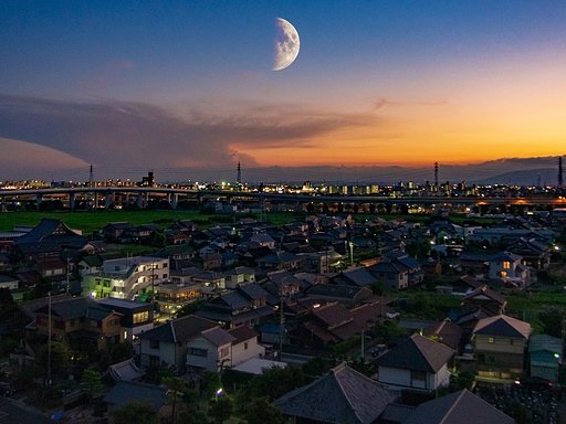 暑い日の夜へ