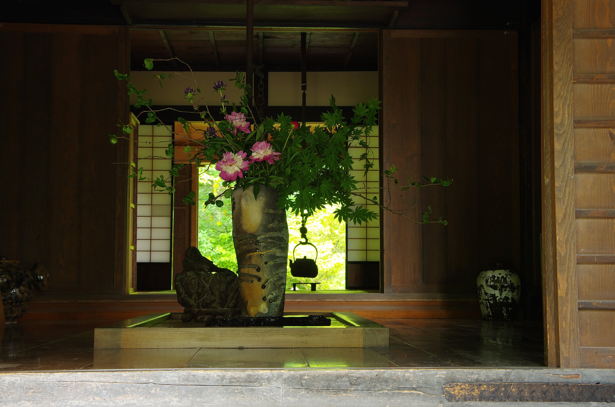 鉄瓶のある風景