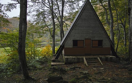 周海沼と野鳥観察小屋